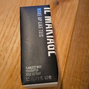 NWT IL MAKIAGE Flawless Foundation Shade 60